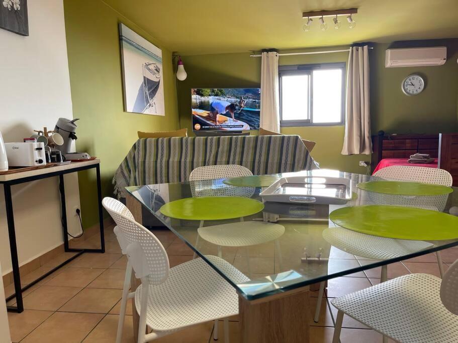 Immense Studio 51 Jusqu'A 4 Personnes Avec Vue Mer Saint-Denis Extérieur photo