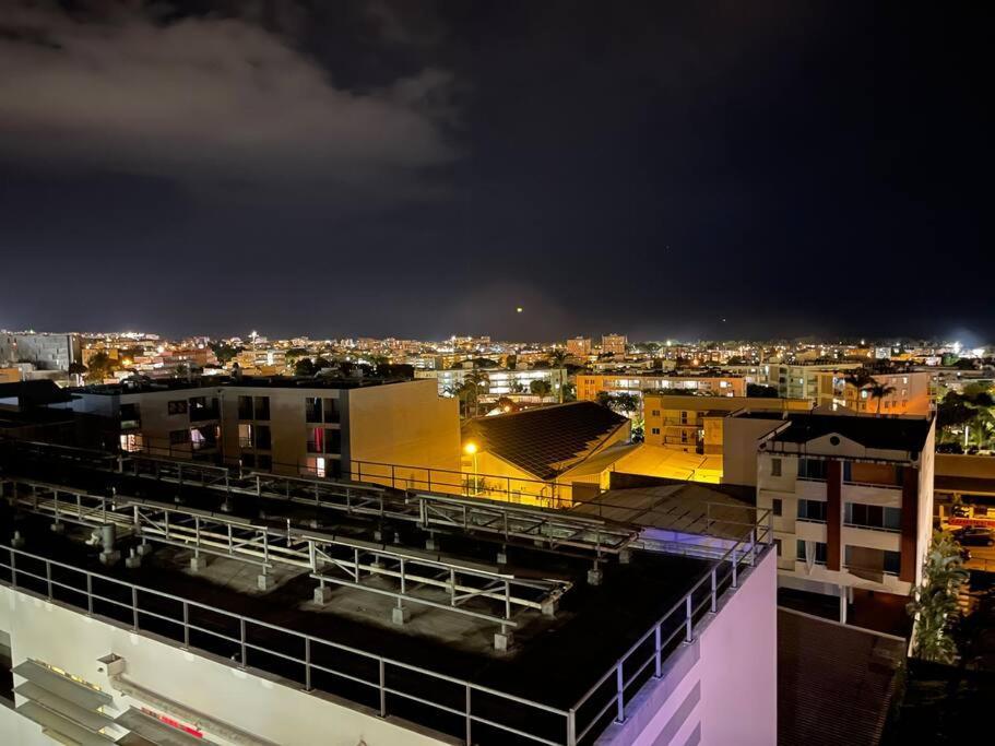 Immense Studio 51 Jusqu'A 4 Personnes Avec Vue Mer Saint-Denis Extérieur photo