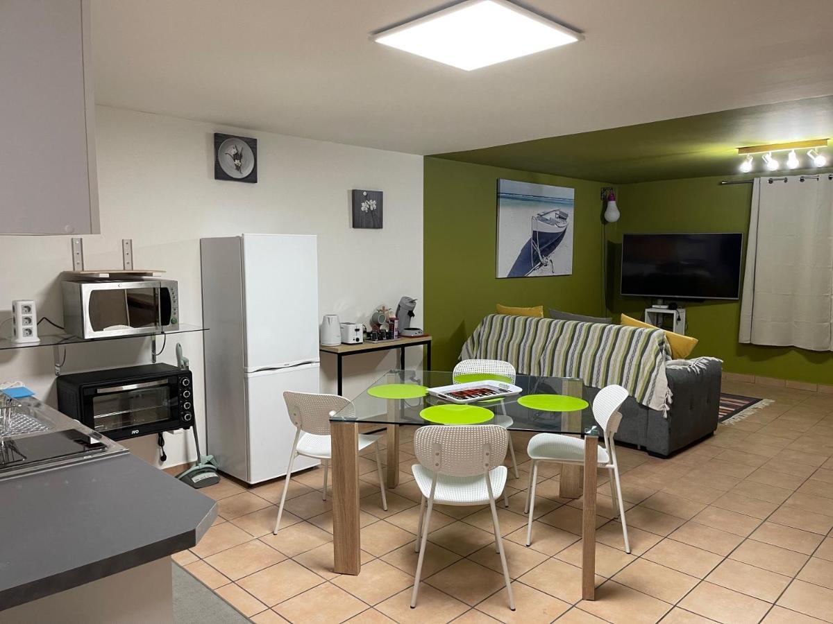 Immense Studio 51 Jusqu'A 4 Personnes Avec Vue Mer Saint-Denis Extérieur photo